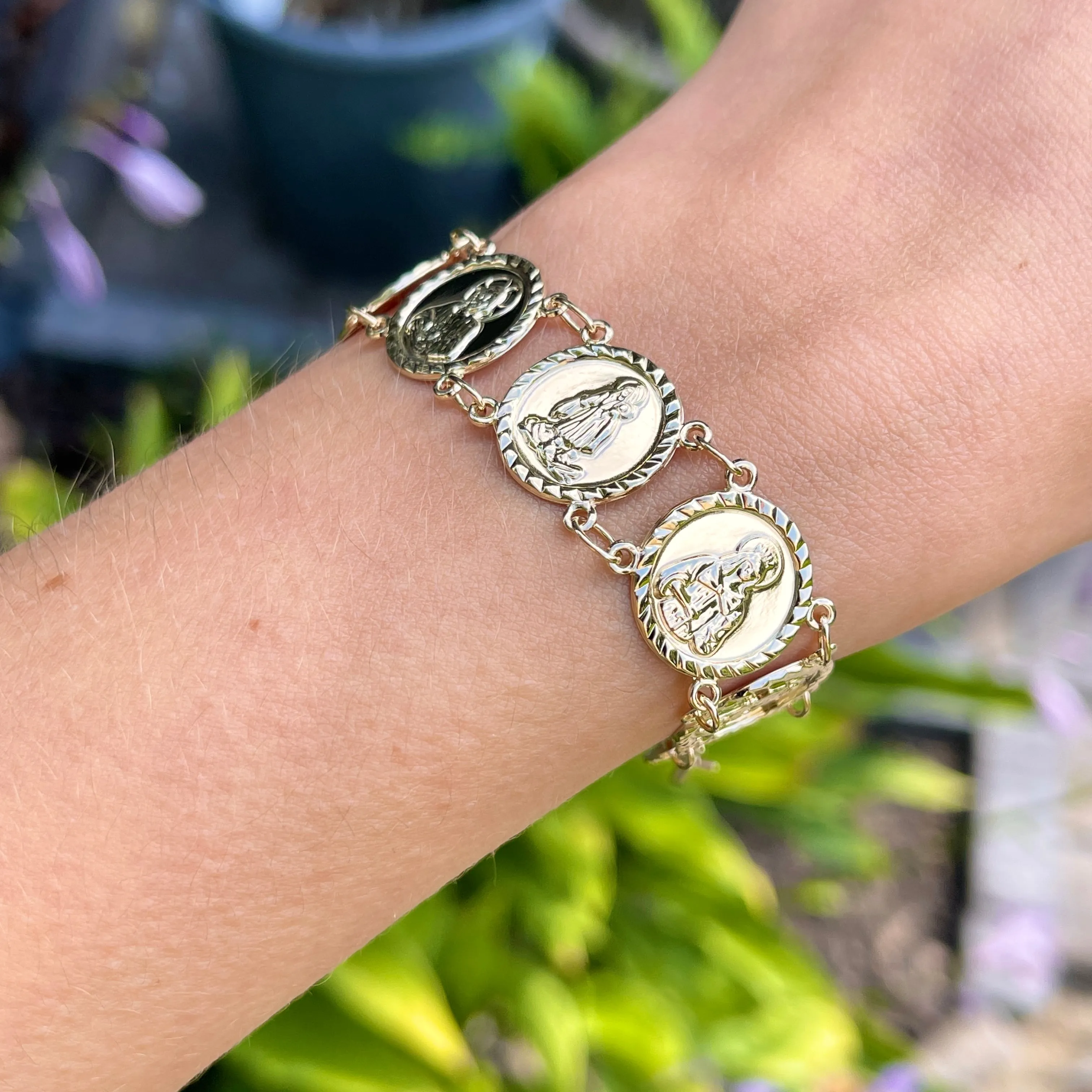 14KT Yellow Gold Traditional Saints Round Medal Link Bracelet
