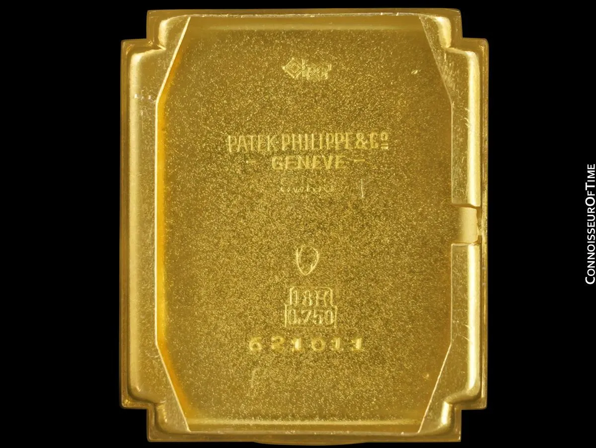 1940's Patek Philippe Vintage Mens Late Art Deco Handwound Watch with Stepped Lugs - 18K Gold