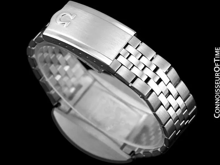 1960's Omega Vintage Mens Seamaster Cosmic Retro Watch, Date, Auto - Stainless Steel