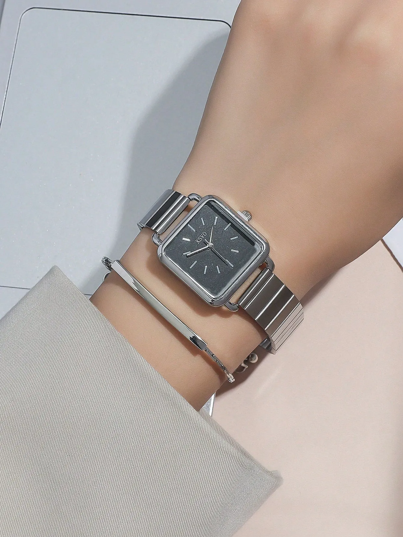 1pc Silver Zinc Alloy Strap Square Dial Quartz Watch With Chain Bracelet