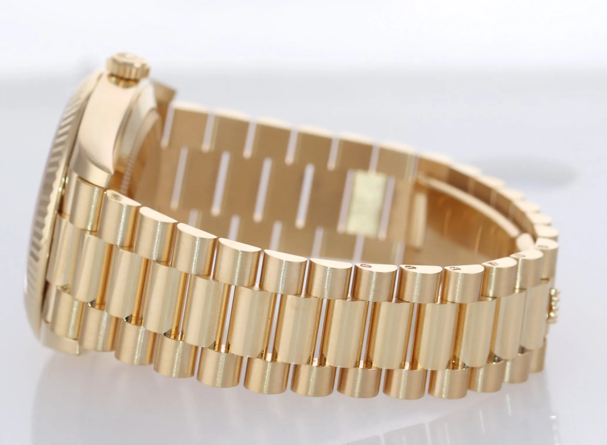 2020 NEW Rolex Day-Date 40 President 228228 White Roman Yellow Gold Watch Box