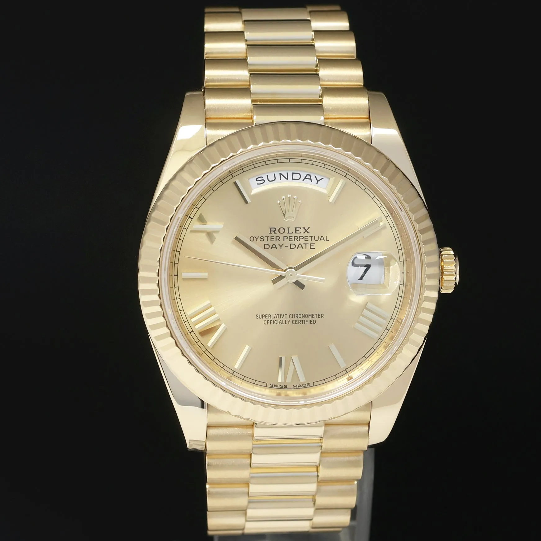 2023 MINT Rolex Day-Date 40 President 228238 Champagne Roman Yellow Gold Watch