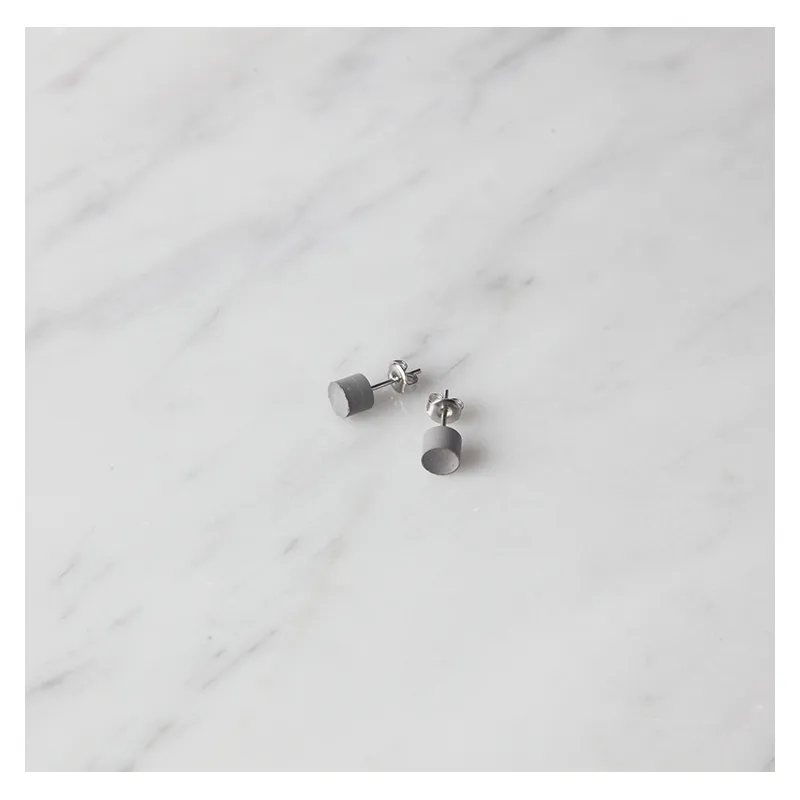 22 DESIGN STUDIO Concrete Earrings - Mirror Cylinder
