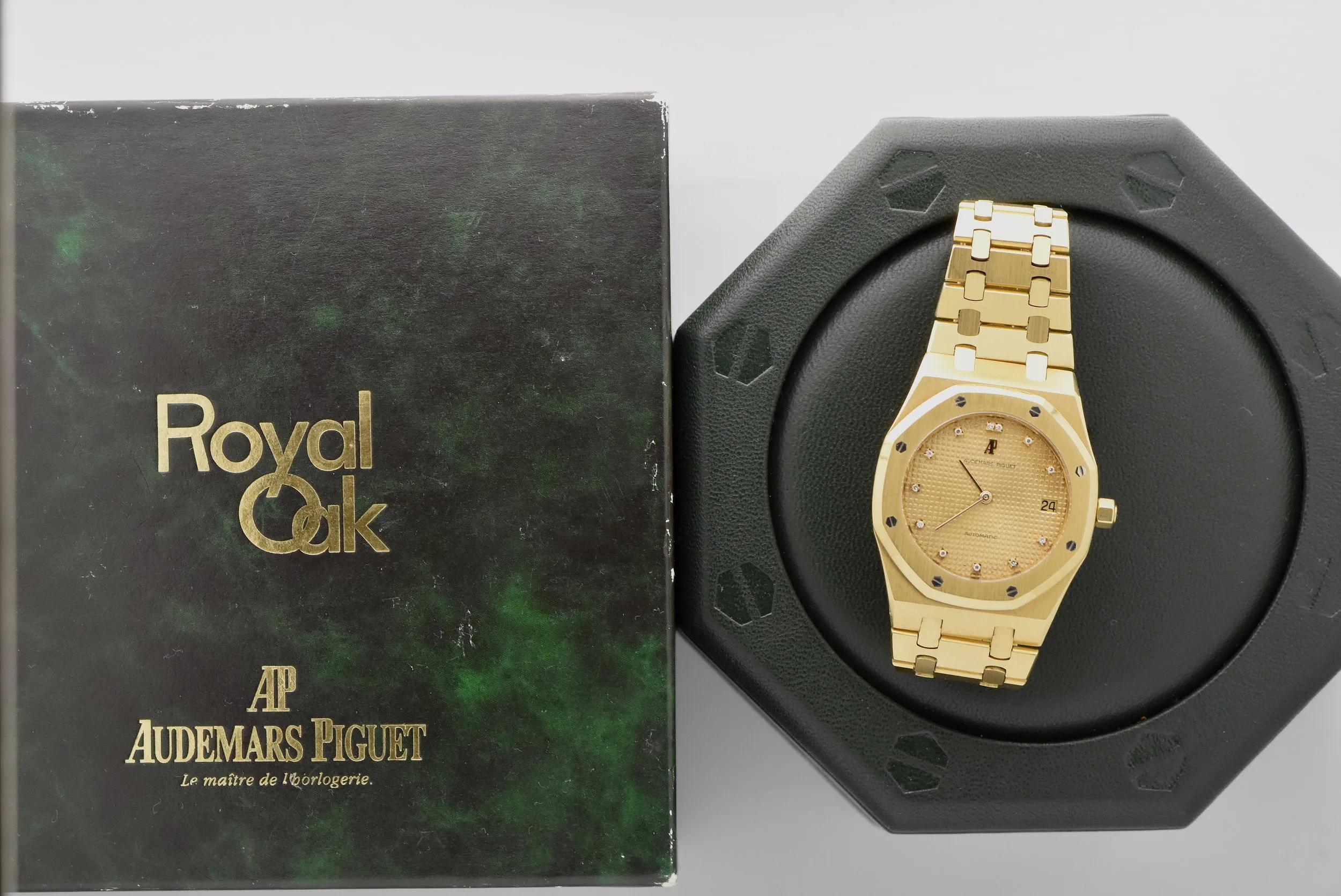 Audemars Piguet Jumbo Royal Oak in Gold