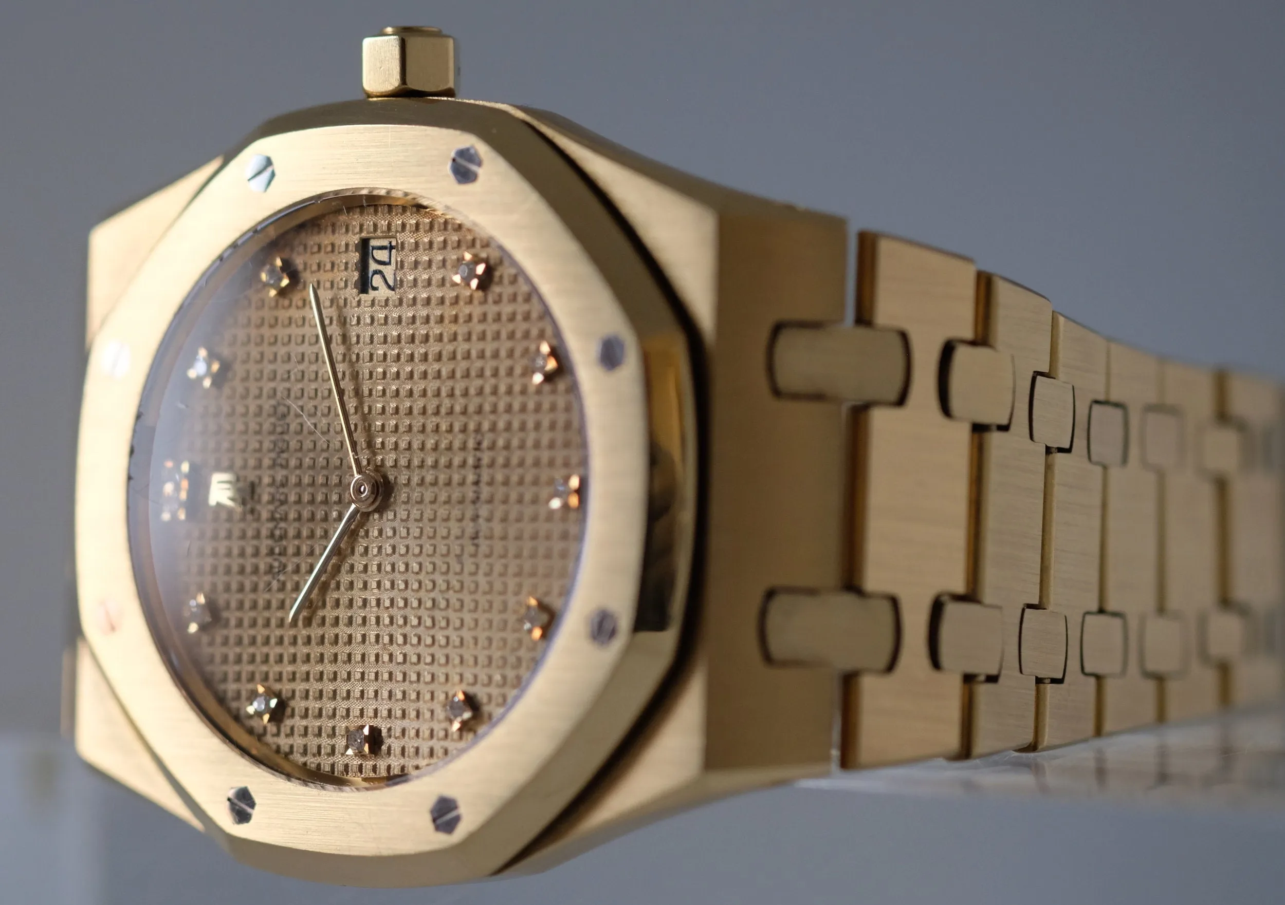Audemars Piguet Jumbo Royal Oak in Gold
