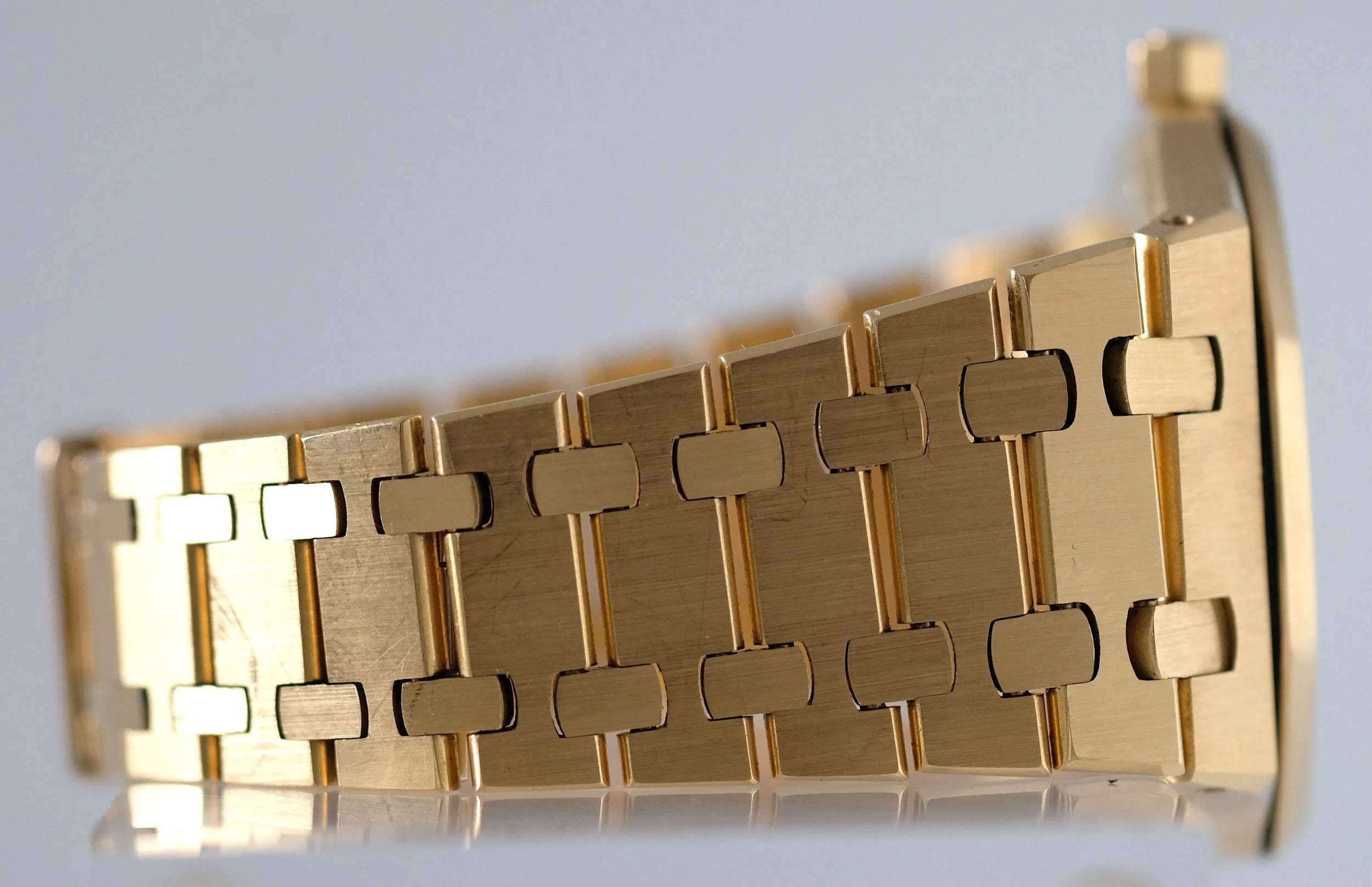 Audemars Piguet Jumbo Royal Oak in Gold