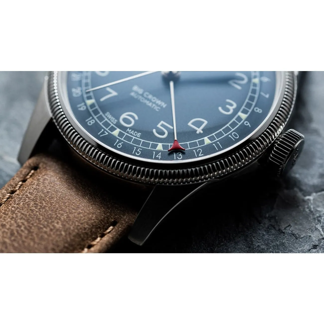 BIG CROWN POINTER DATE