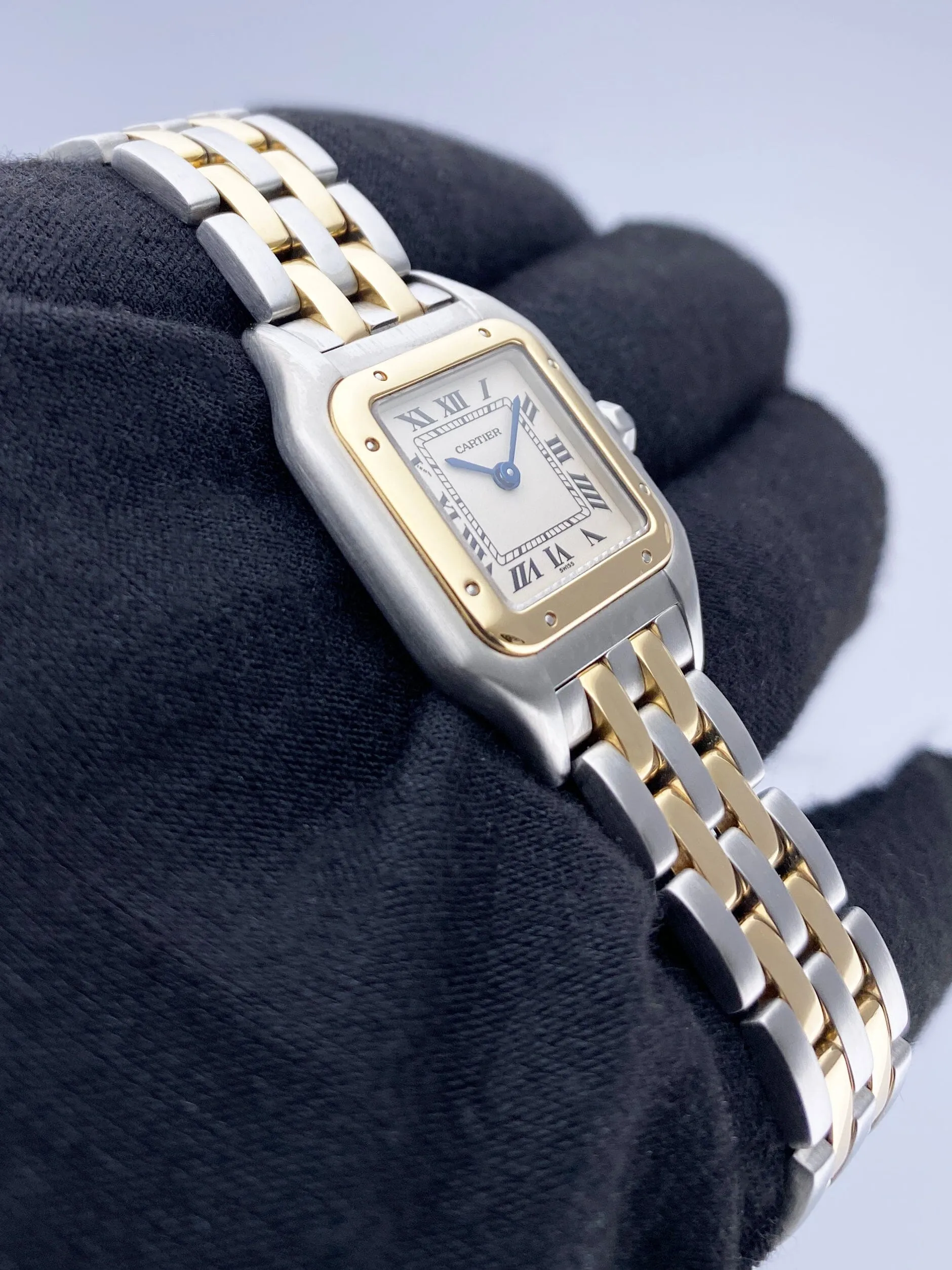 Cartier Panthère W25029B6 Off-White Dial Ladies Watch