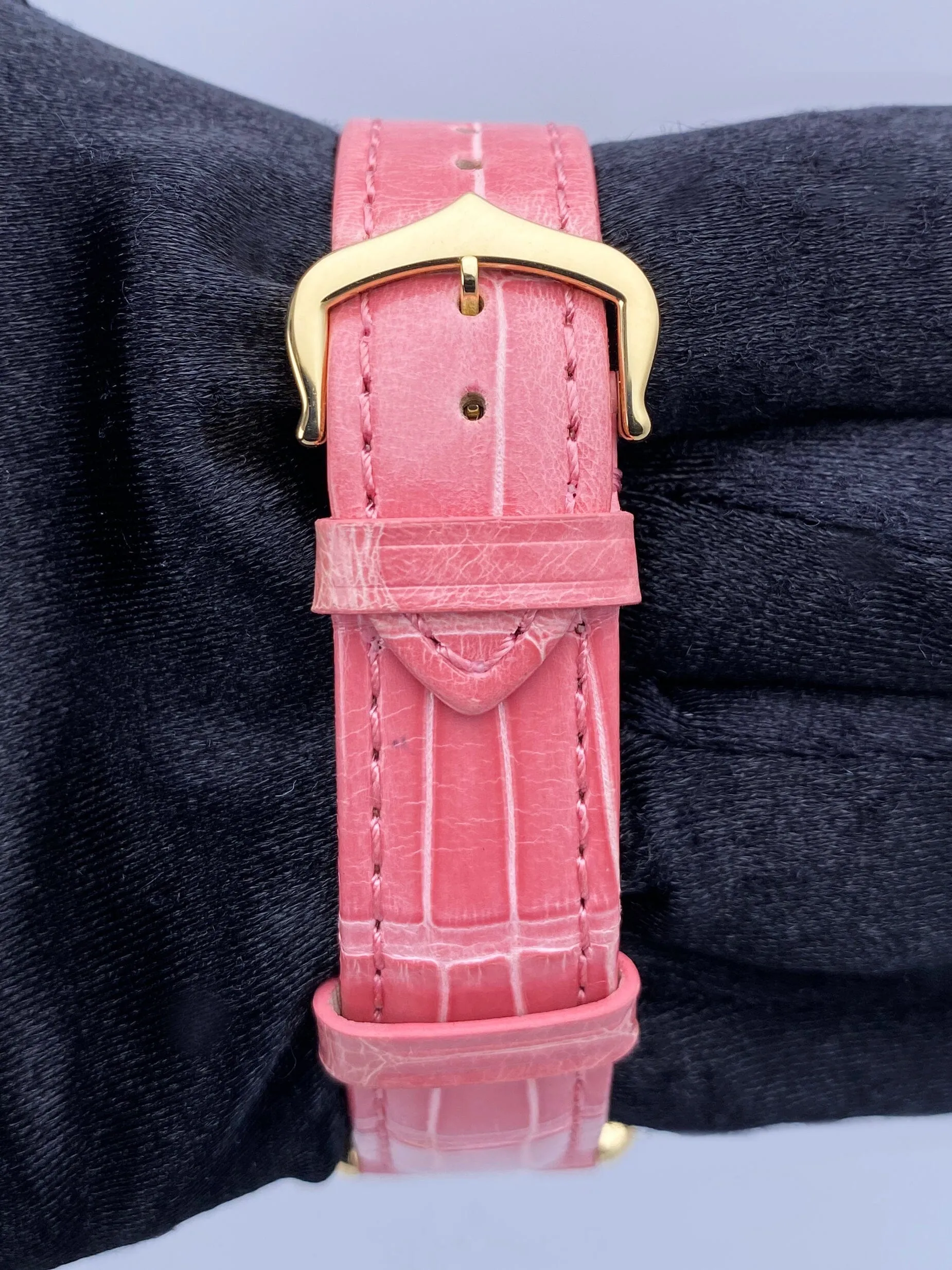 Cartier Tank Solo W5200002 18K Yellow Gold Ladies Watch