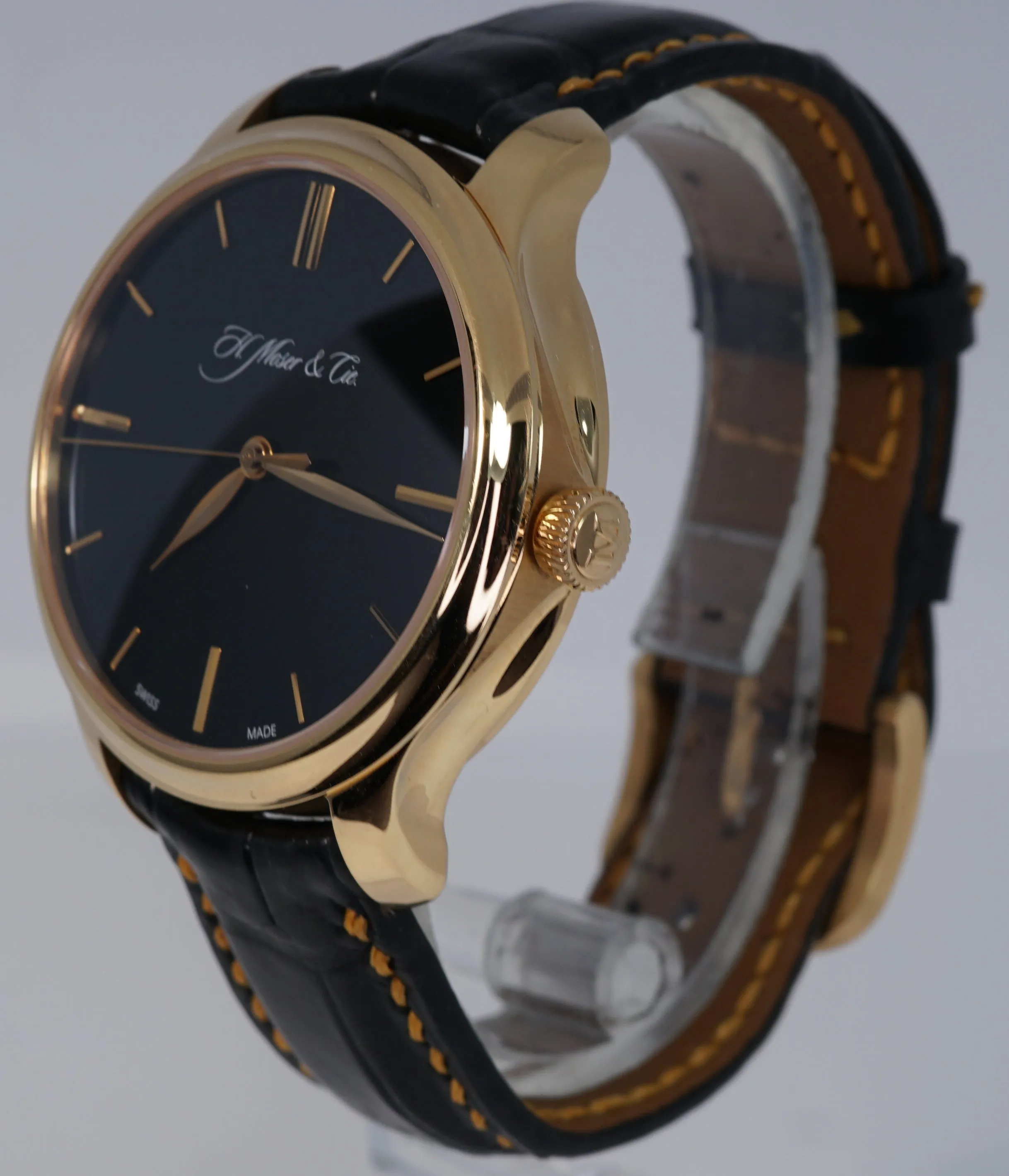 H. Moser & Cie. Endeavor Centre Seconds Monard 343.505 18K Gold 41mm Watch