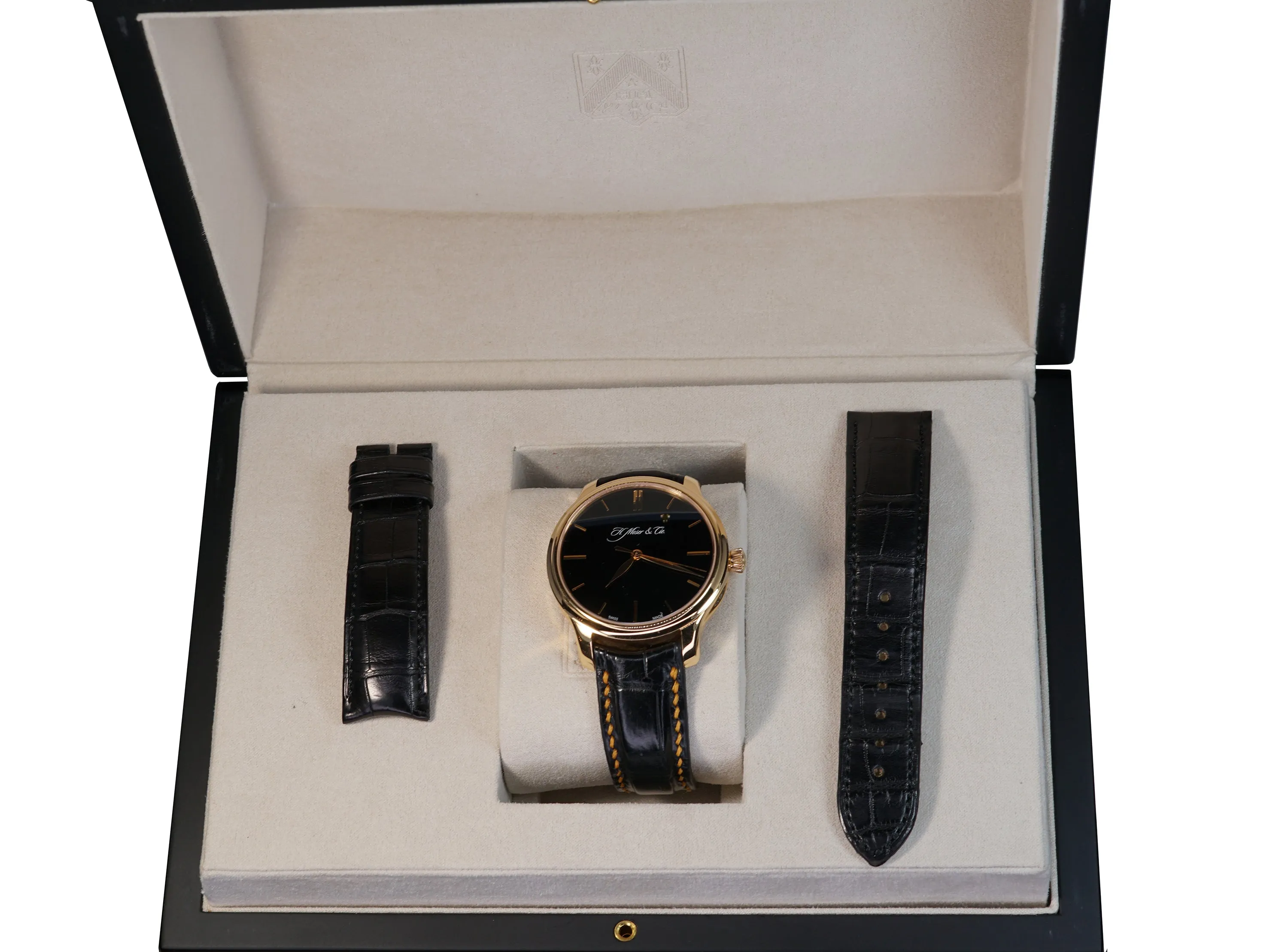 H. Moser & Cie. Endeavor Centre Seconds Monard 343.505 18K Gold 41mm Watch