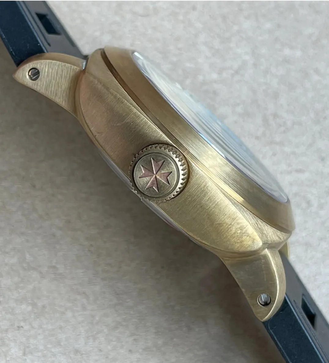 Maranez Layan brass White ceramic watch