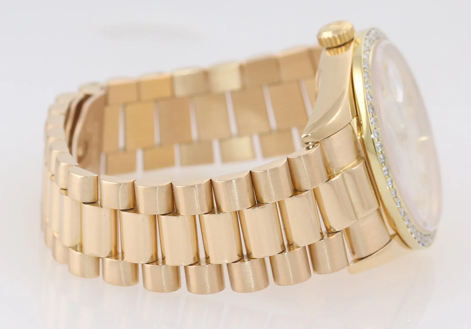 MINT Rolex DateJust 36mm 16018 18K Yellow Gold MOP Diamond President Watch