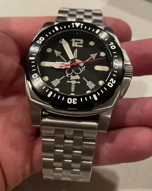 Nous Defions Shumate Dive Watch: Steel Bracelet, Leather Strap & Canvas Strap