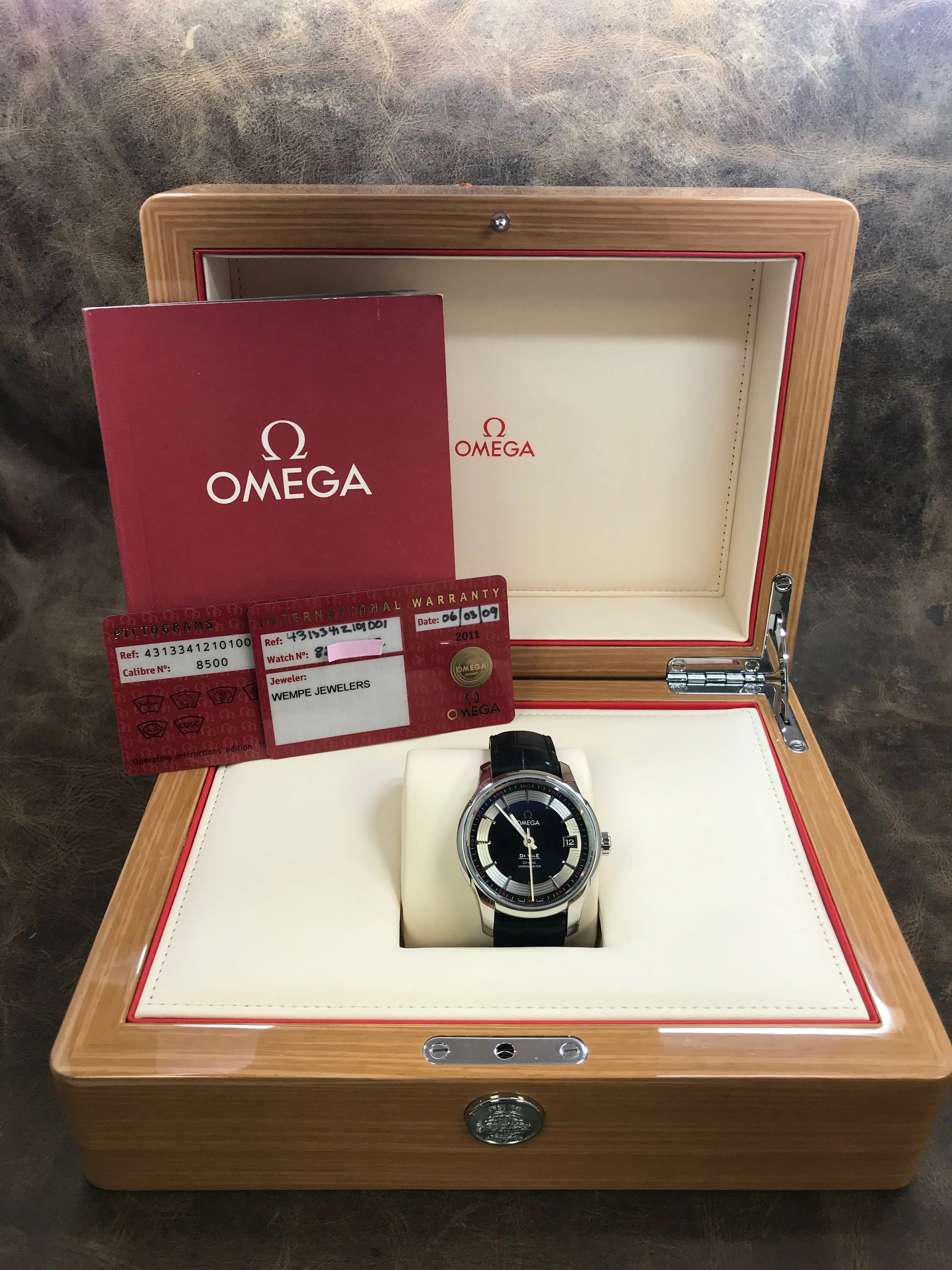 Omega De Ville Hour Vision 431.33.41.21.01.001 Black & Silver Dial Automatic Men's Watch