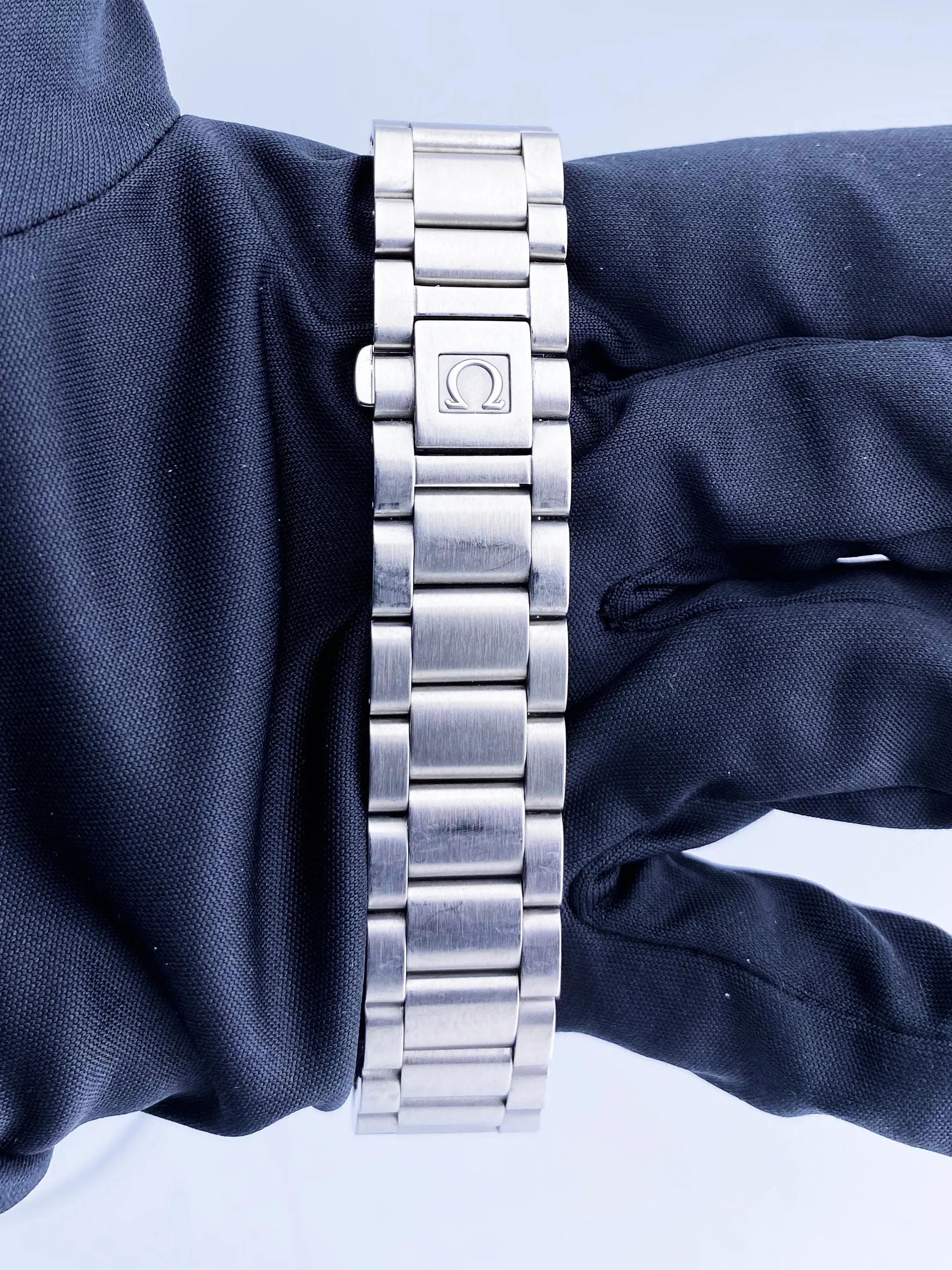 Omega Seamaster Aqua Terra Quartz 2518.80.00  Men's Watch