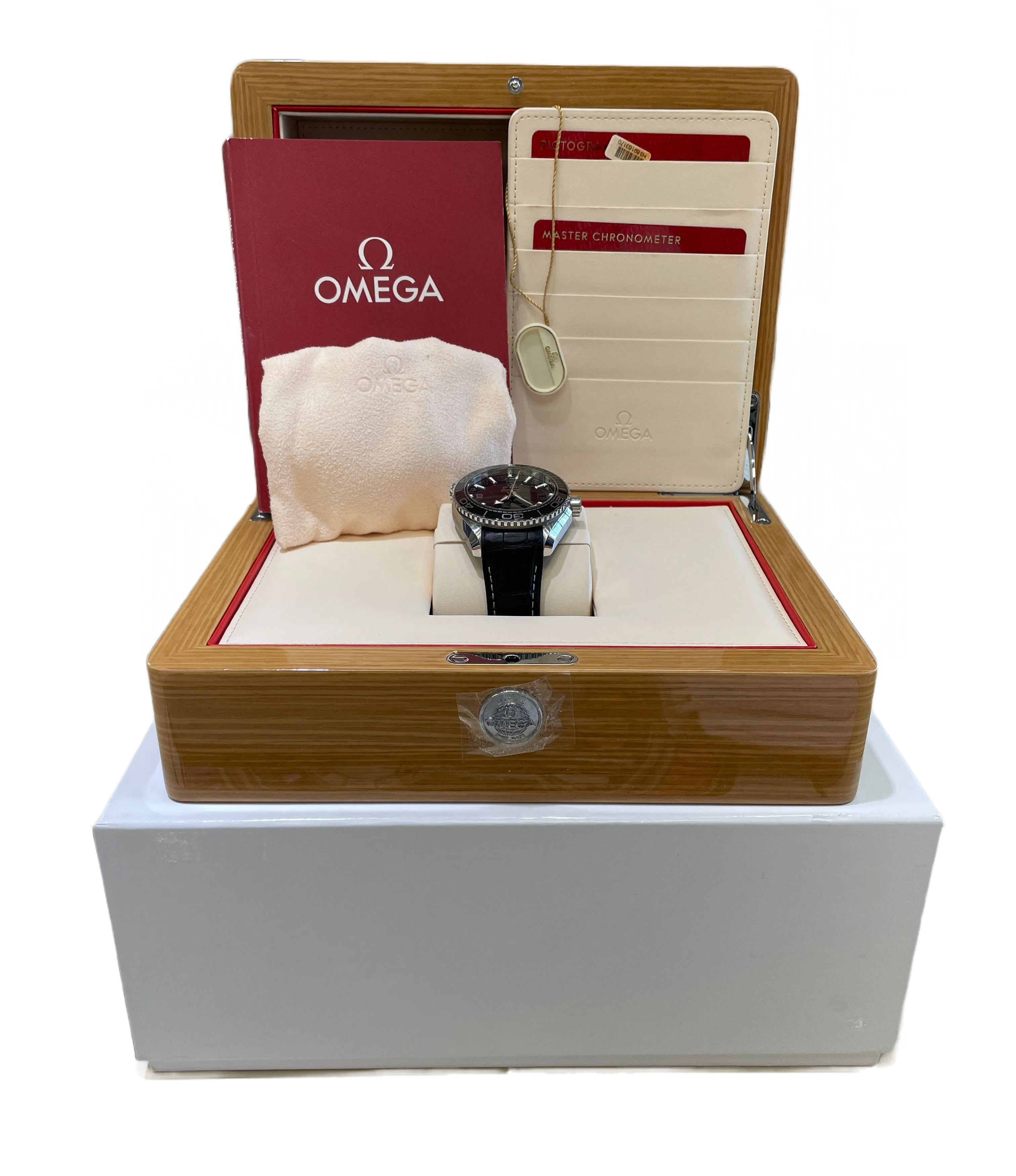 Omega Seamaster Planet Ocean Black Steel Leather 43.5mm 215.33.44.21.01.001 BOX