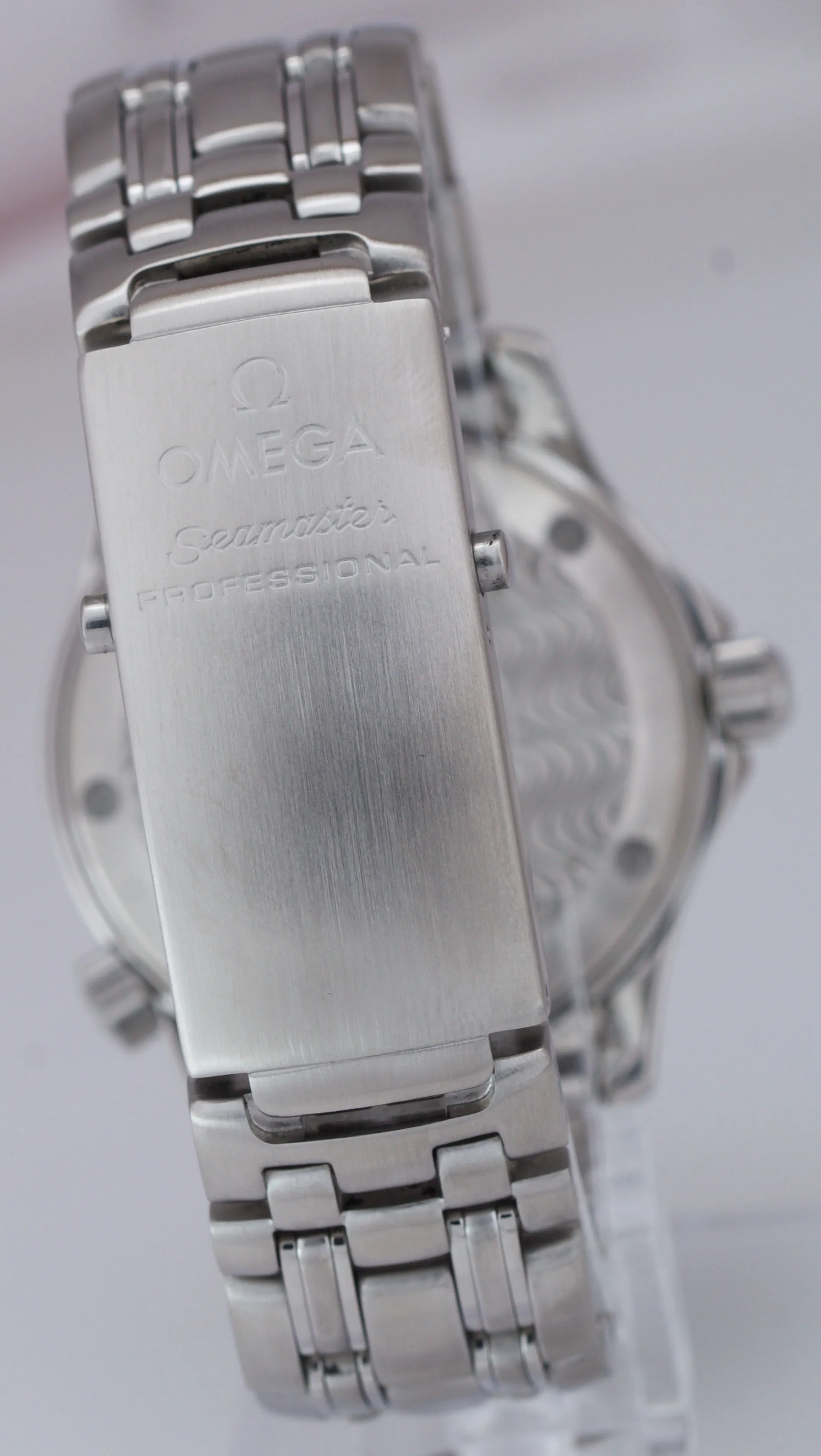 Omega Seamaster Professional 300M Blue Wave Quartz 36mm Date Dive Watch 2561.80