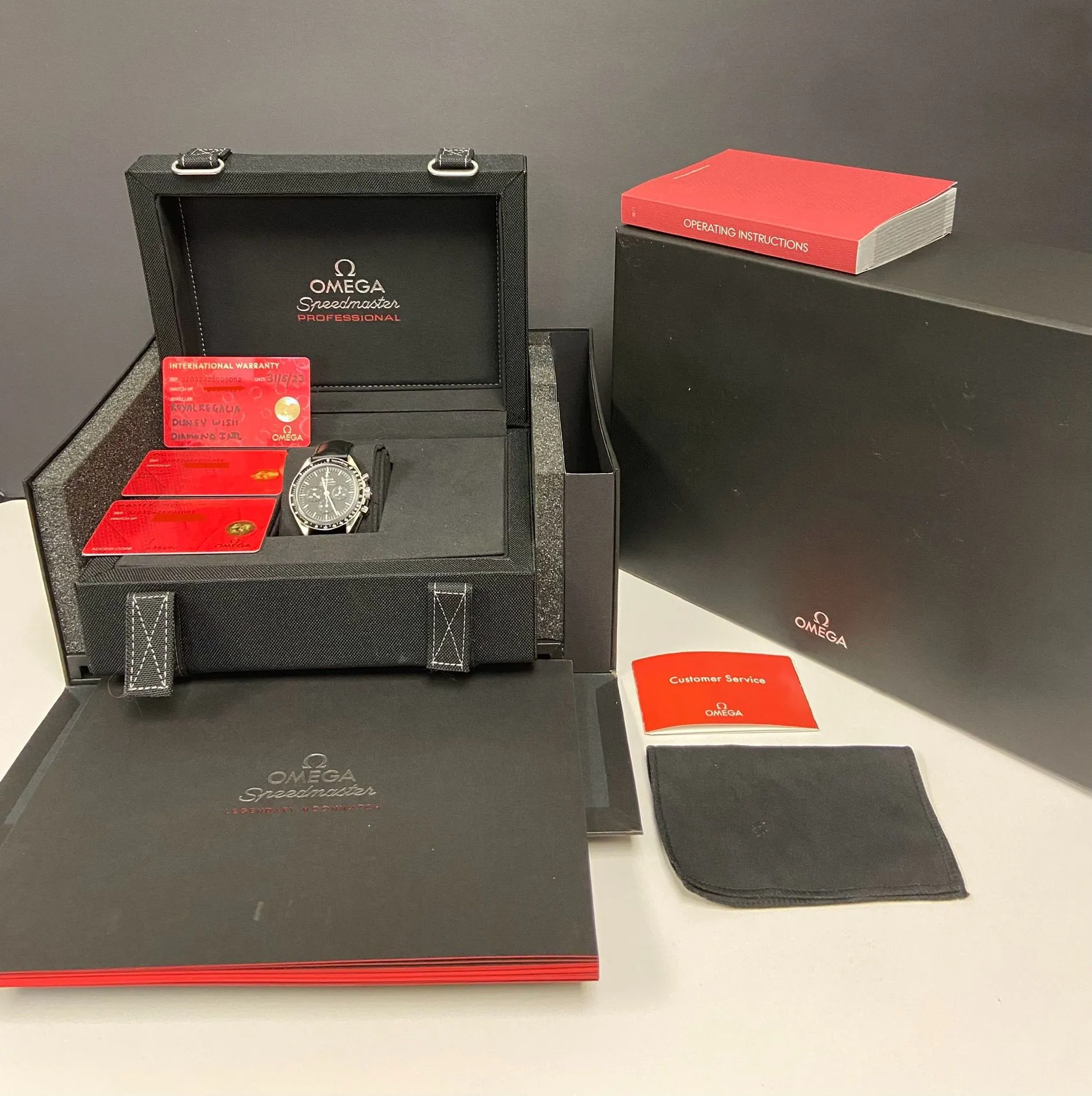 Omega Speedmaster Moonwatch Professional 310.32.42.50.01.002 Black Dial Manual wind Men's Watch