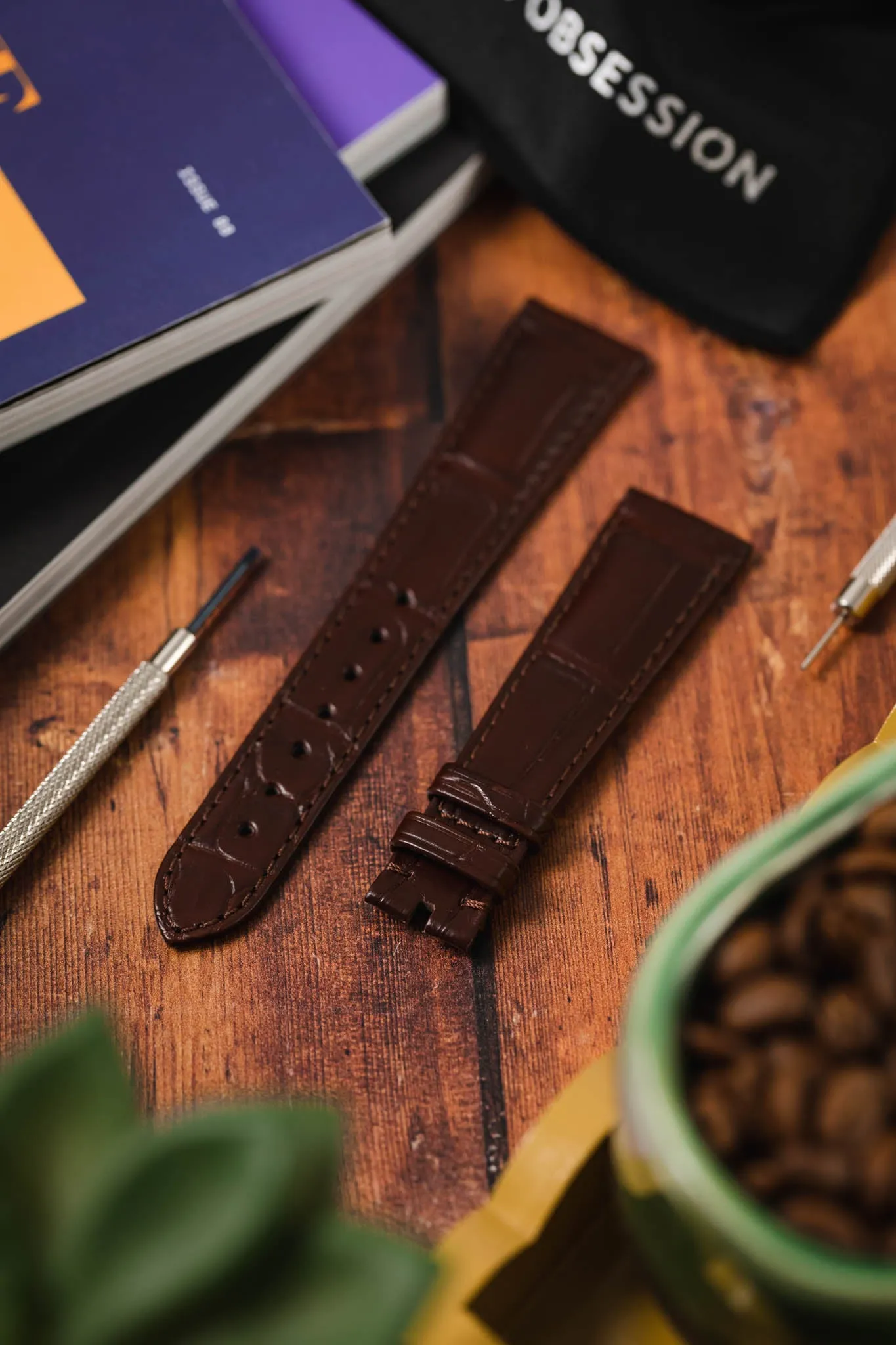 OMEGA Z016842 Genuine Alligator Low Profile 19mm Strap - BROWN