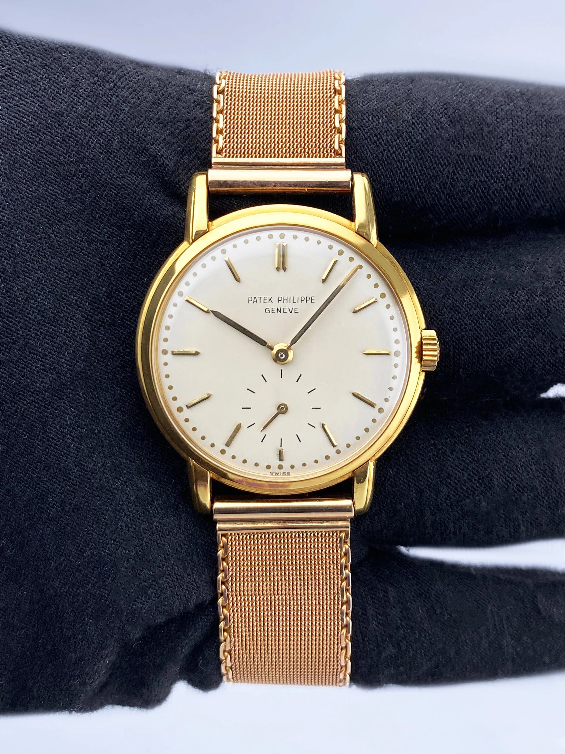Patek Philippe Calatrava 2484 18K Yellow Gold Mens Watch