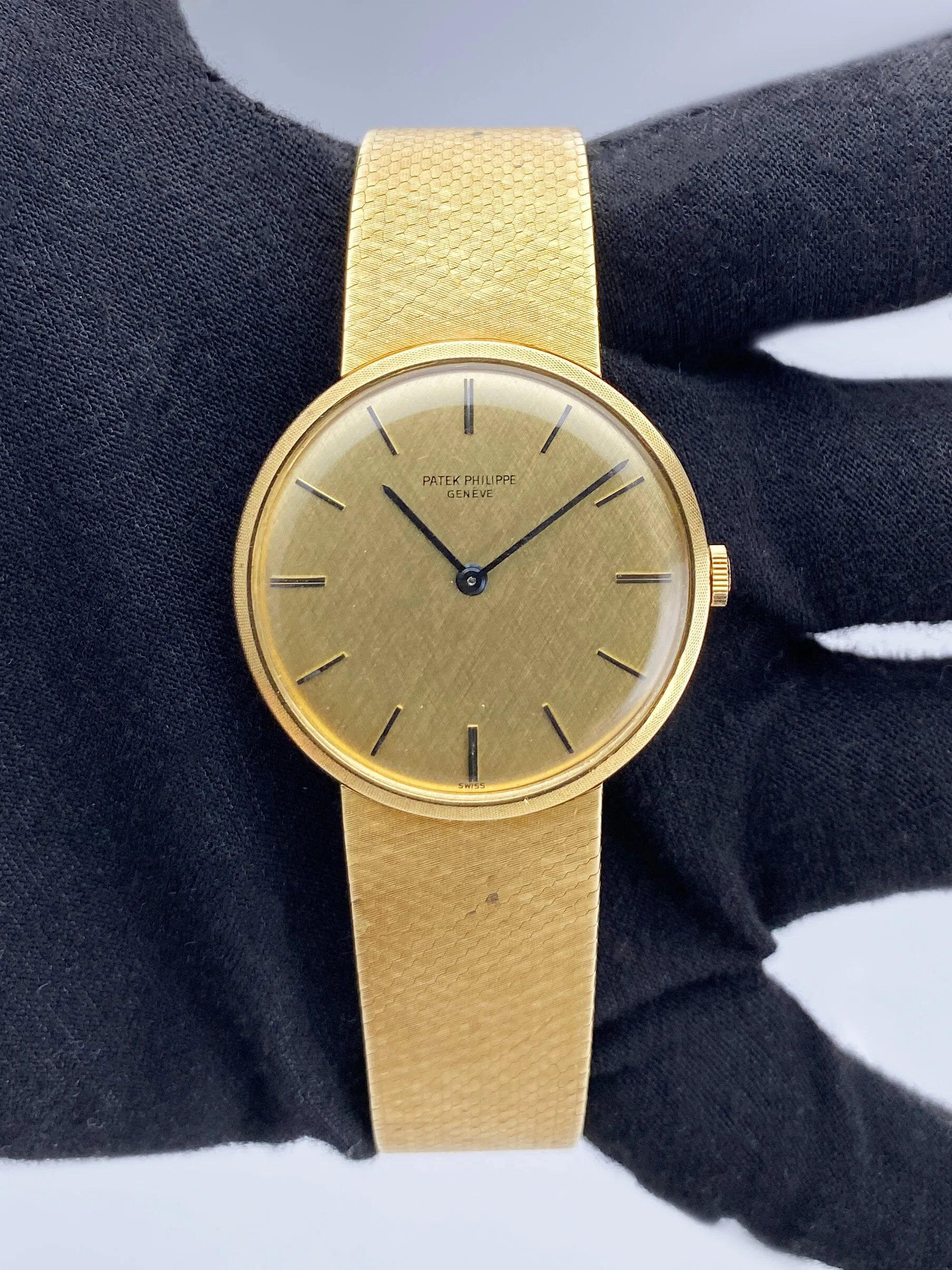 Patek Philippe Calatrava 3468/5 18K Yellow Gold Mens Watch