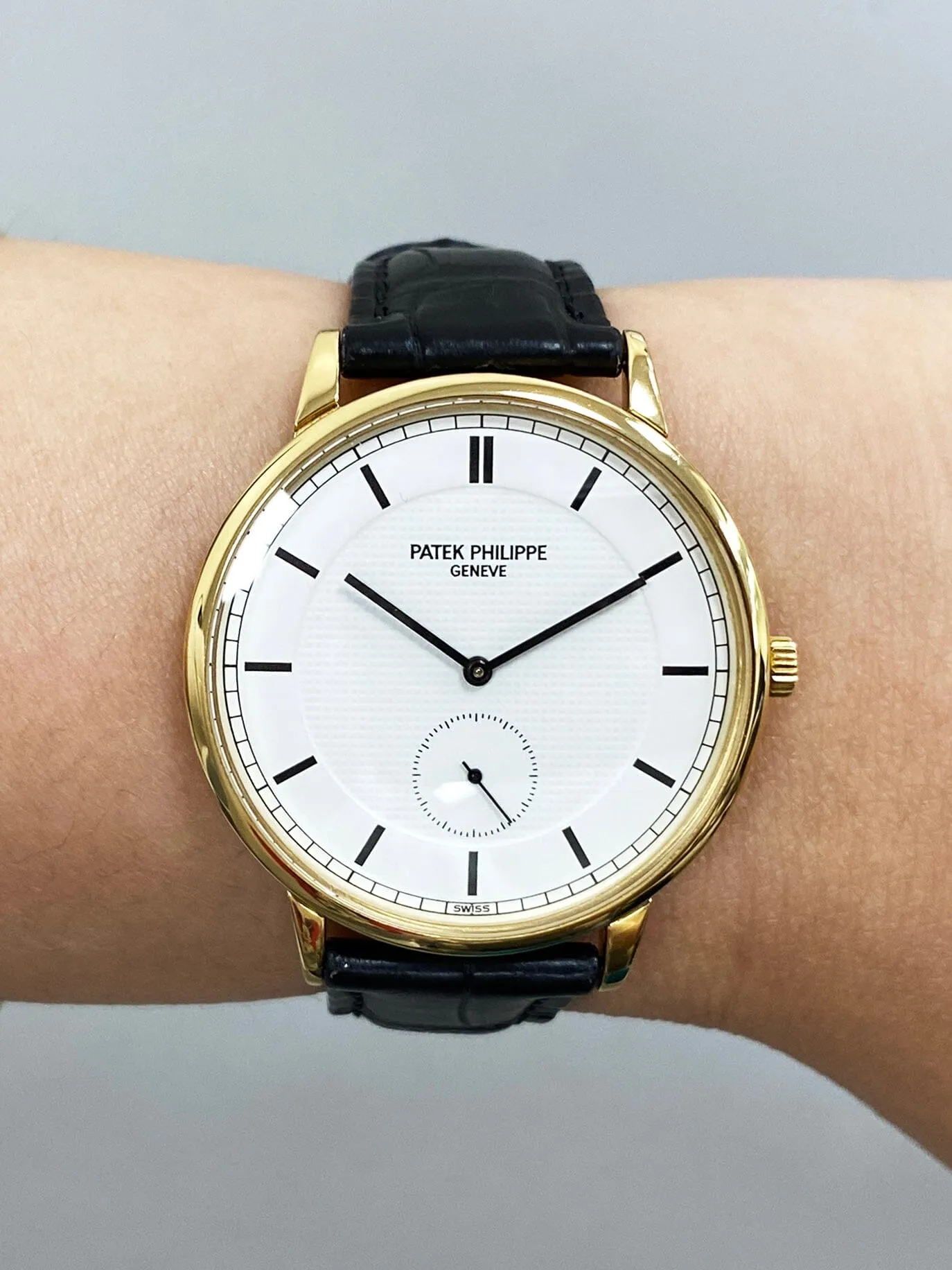 Patek Philippe Calatrava 3893J 18K Yellow Gold Mens Watch