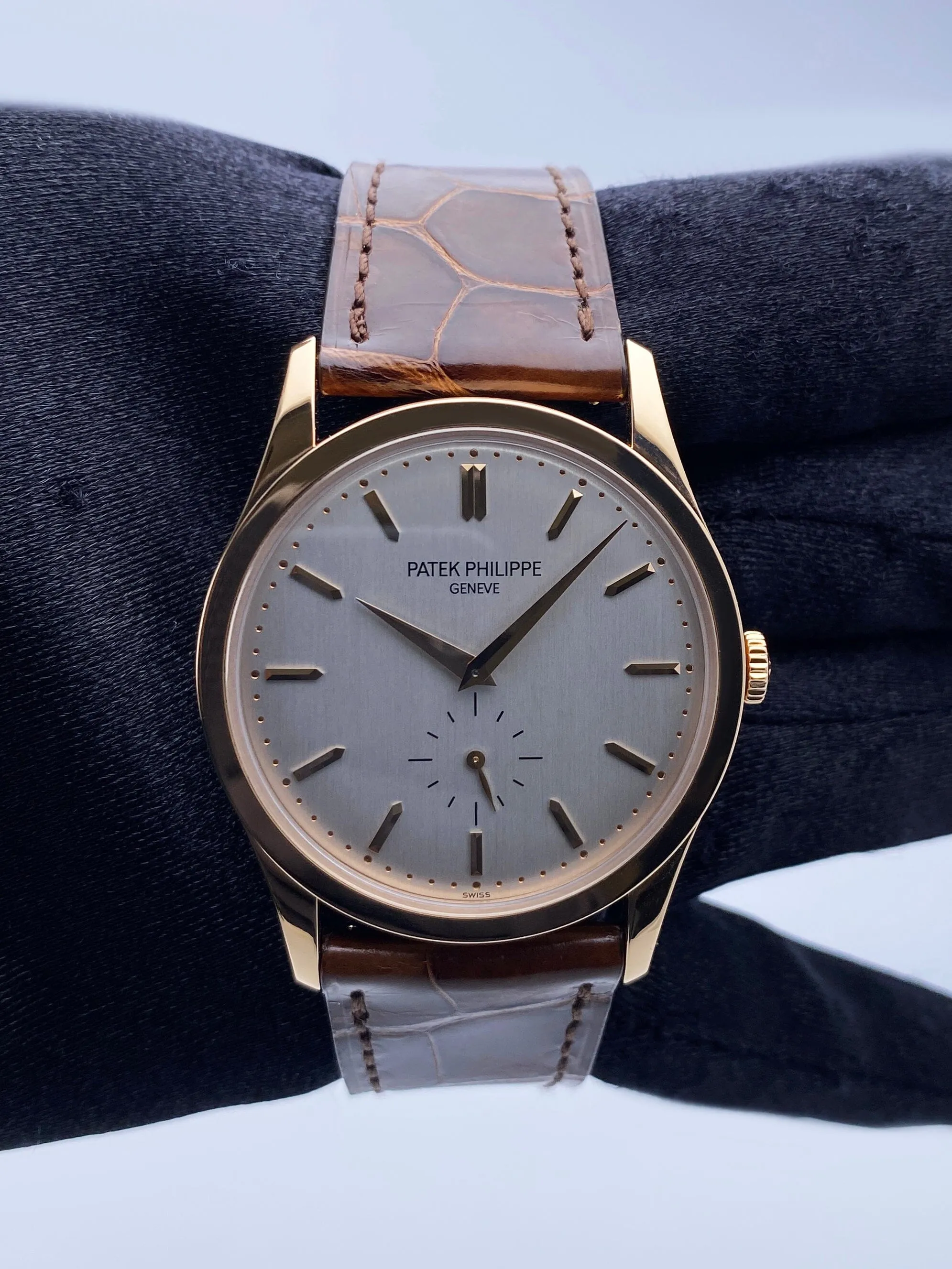 Patek Philippe Calatrava 5196R 18K Rose Gold Mens Watch Box Papers