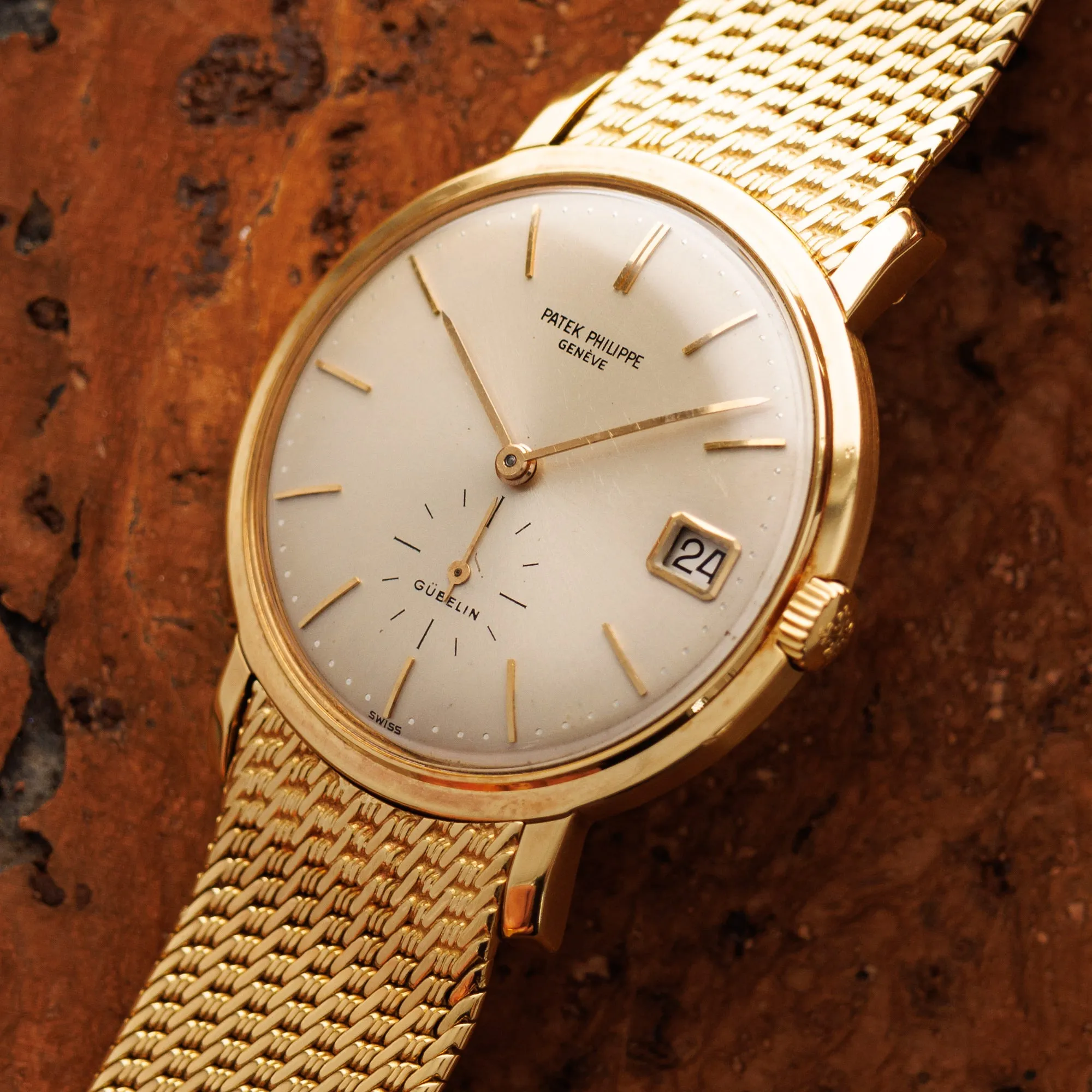 Patek Philippe Yellow Gold Calatrava Watch Ref. 3445, Retailed by Gubelin