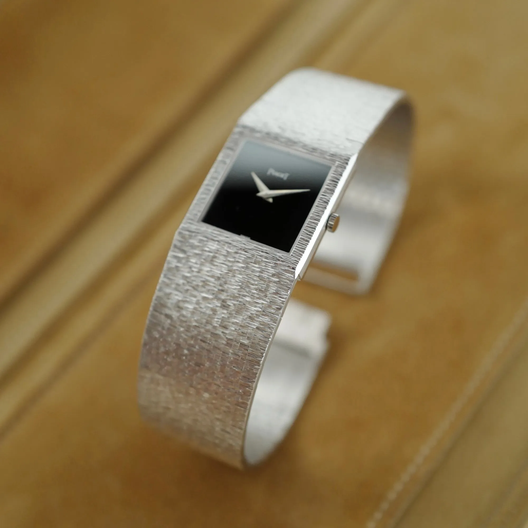 Piaget White Gold Bracelet Watch Ref. 9133 with Onyx Dial (New Arrival)