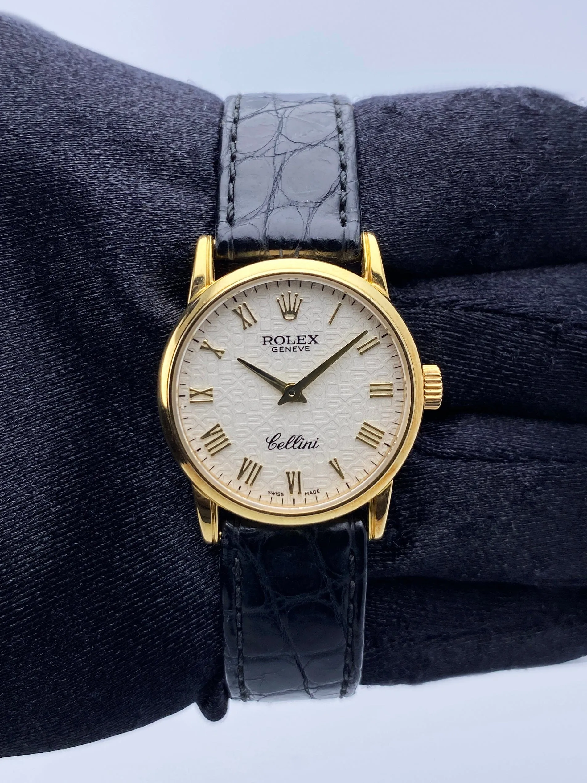 Rolex Cellini 6111/8 Ivory Anniversary Dial Yellow Gold Ladies Watch Box Papers