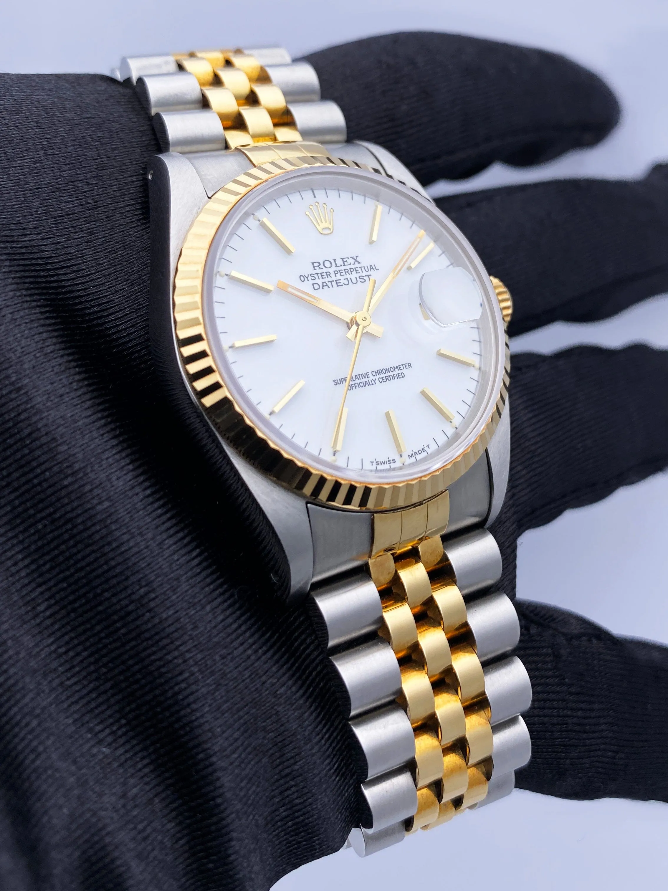 Rolex Datejust 16233 White Porcelain dial Mens Watch Box Papers