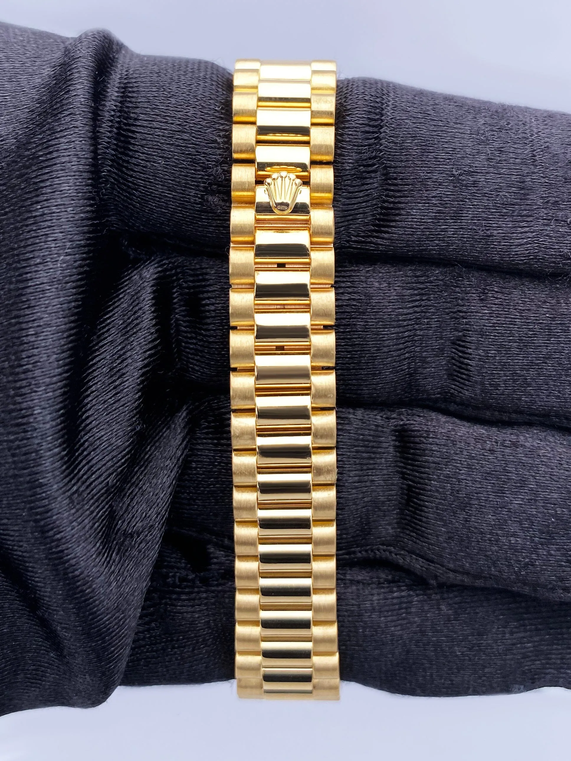 Rolex Datejust 69178 Ruby Diamond Dial Ladies Watch Box Papers