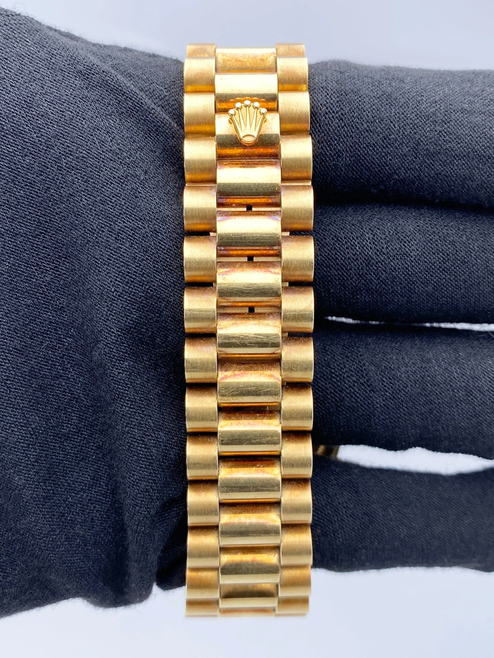 Rolex Day Date 18238 18K Yellow Gold Mens Watch Papers