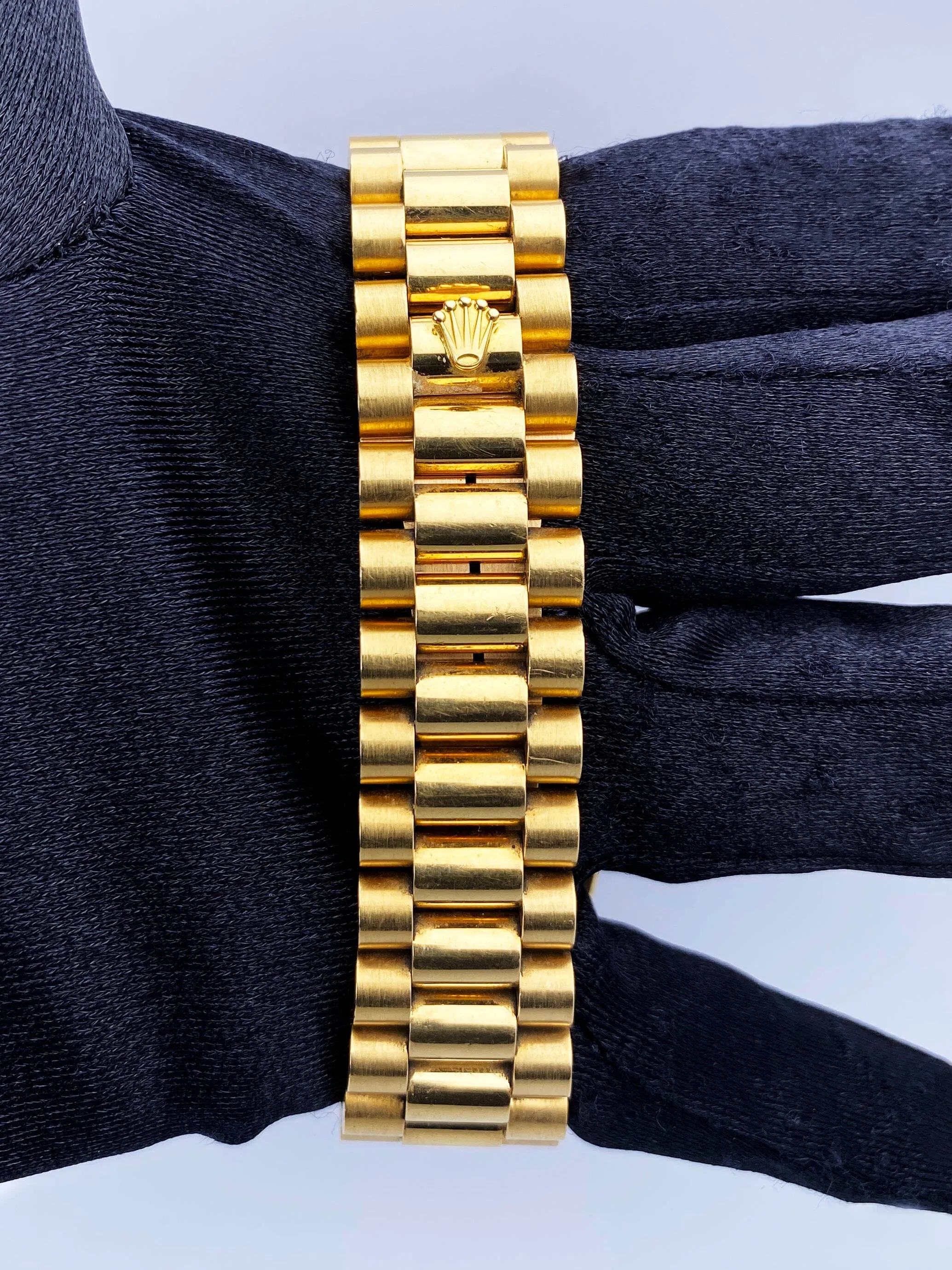 Rolex Day Date 18238 18K Yellow Gold Mens Watch