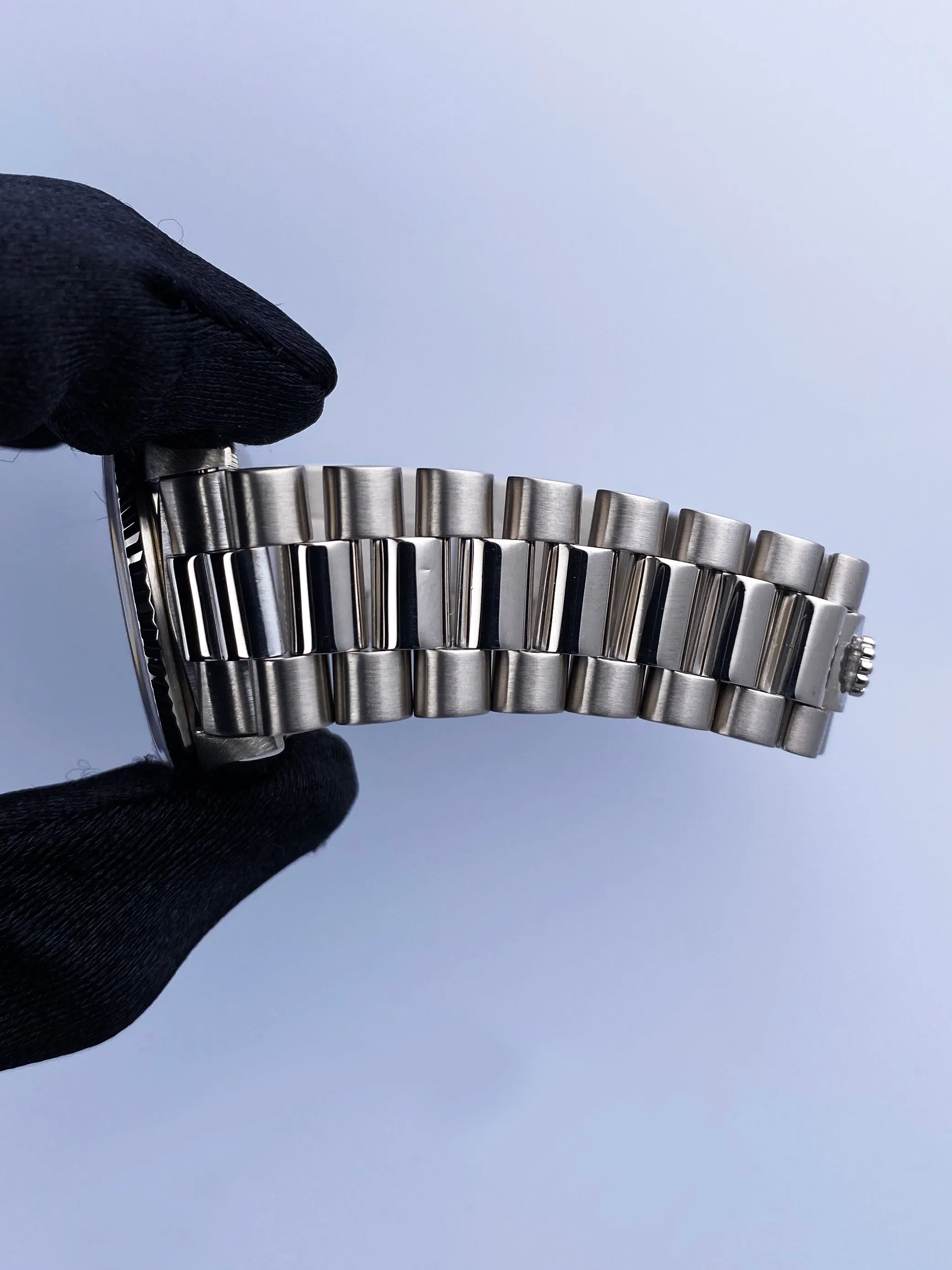 Rolex Day Date 18239 Sodalite Diamond Dial Mens Watch