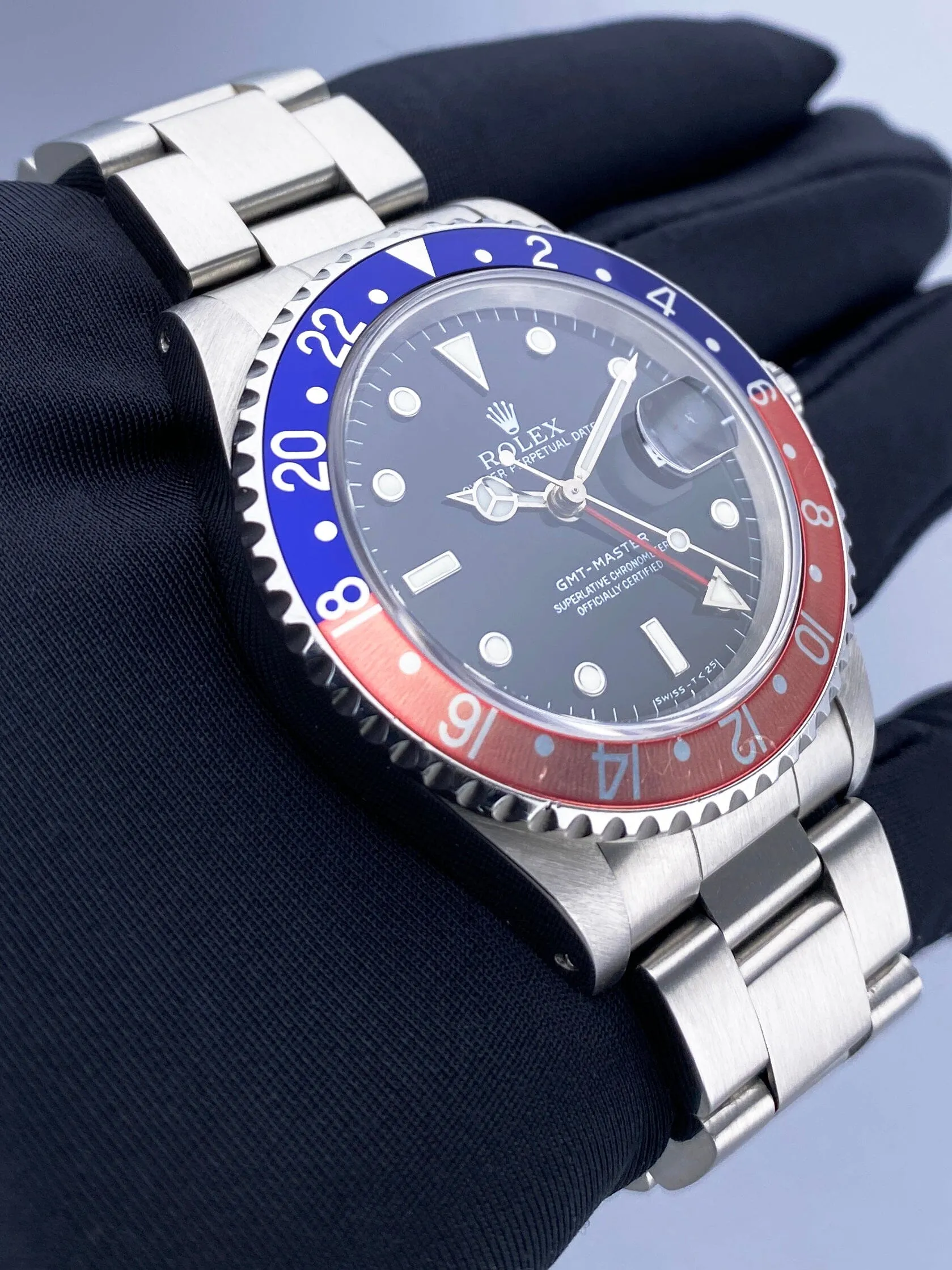 Rolex GMT Master 16700 Pepsi Bezel Mens Watch