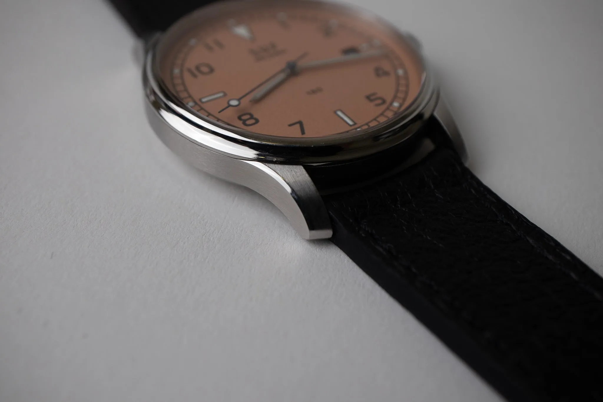 SUF Helsinki 180 Frosted Salmon Dial