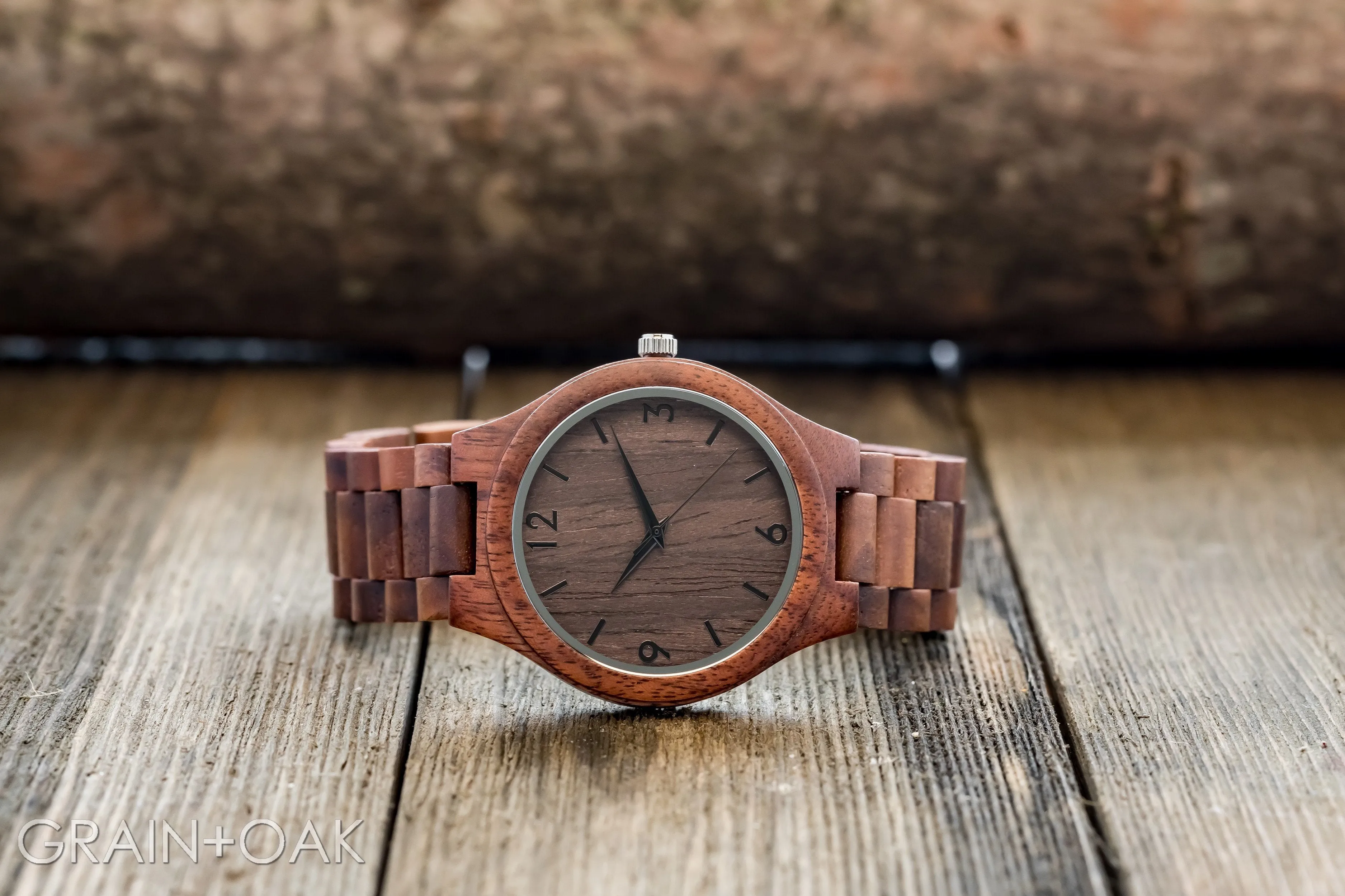 The Oliver Walnut | Set of 8