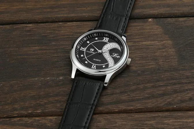 TIANNBU Ultrathin Couples Watches with Opposing Faces
