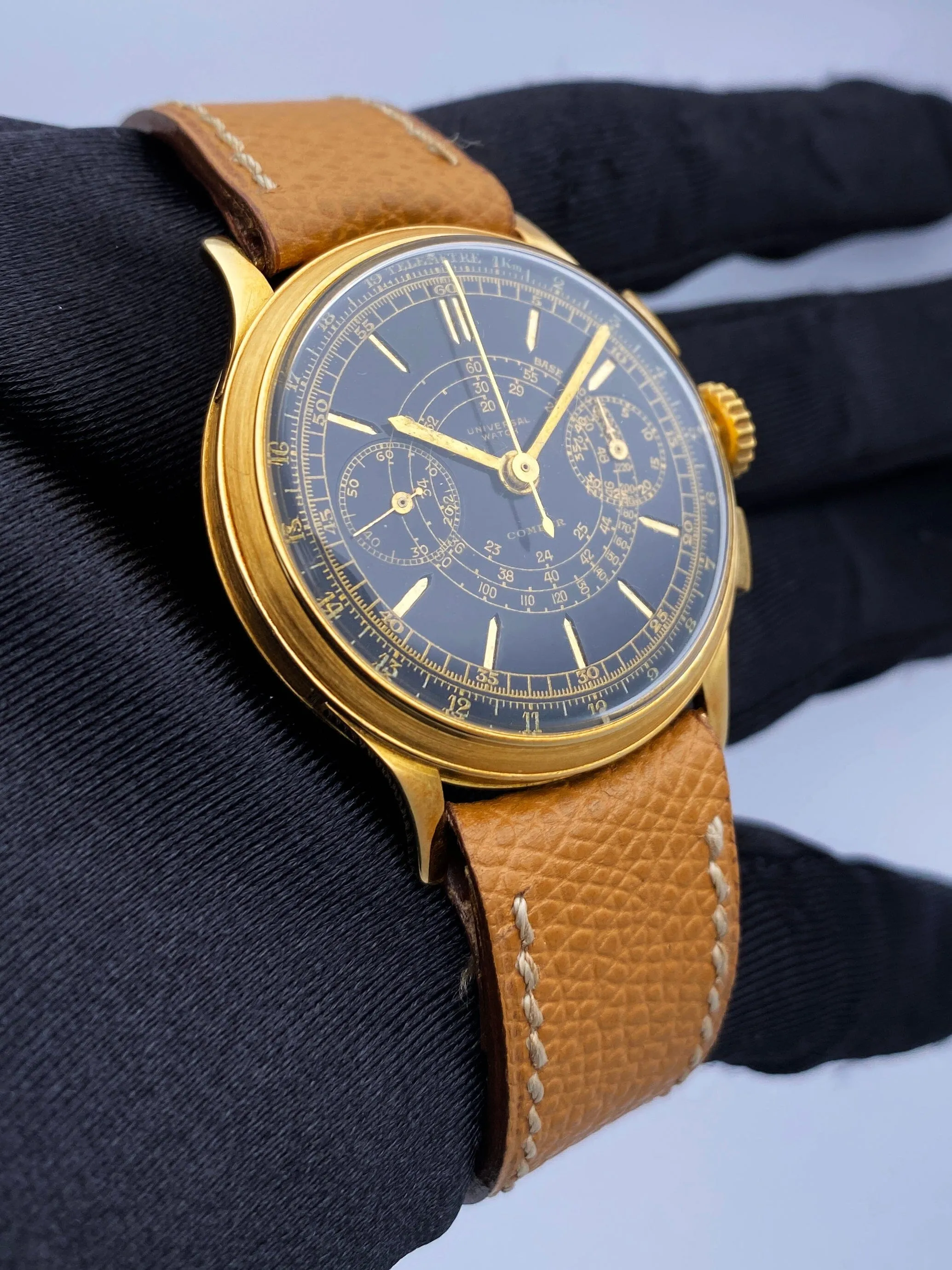 Universal Geneve Compur Black Sandwich Dial Yellow Gold Vintage Mens Watch