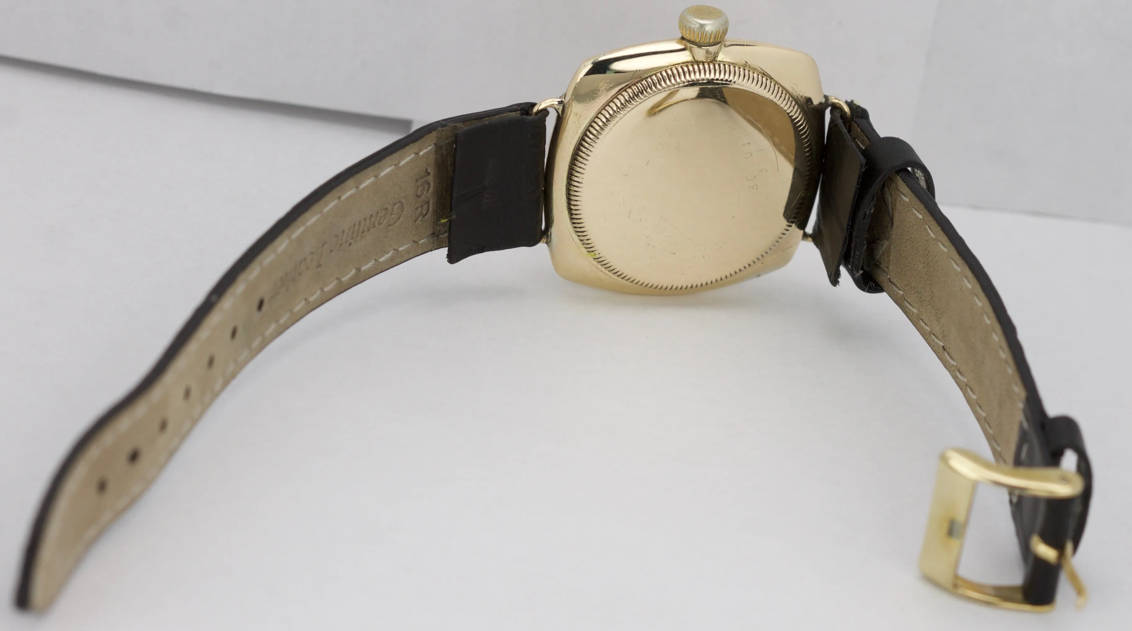 Vintage 1933 Rolex Oyster Solid 9K Yellow Gold Silver 'Bowtie' Dial Watch 678