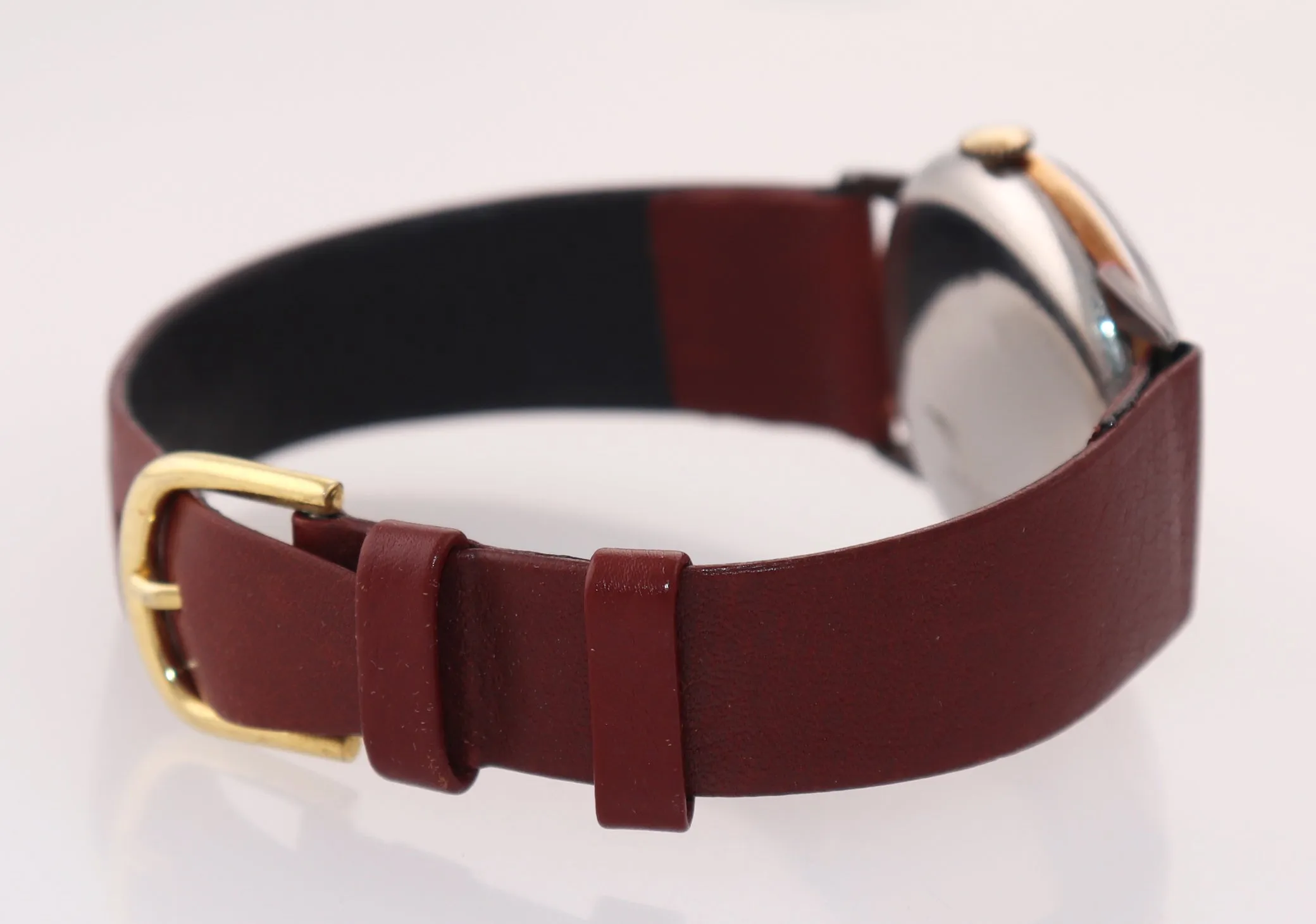VTG Tudor 826 Manual Wind Up Red Steel Gold Tone 33mm Watch